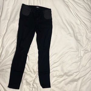 Paige Maternity Verdugo skinny Jean size 26, color black destroyed